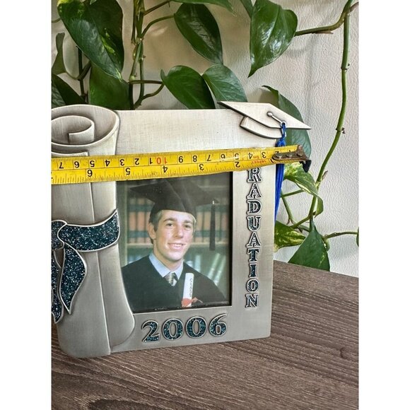 2006 graduation metal picture frame - Picture 6 of 8